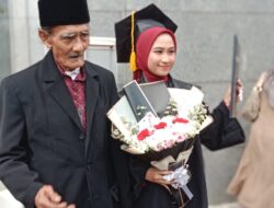 Kisah Seorang Mantan Pegawai Buruh Bangunan, Sekolahkan Anak Hingga Sarjana Hukum