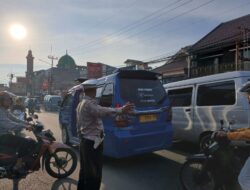 Anggota Wilayah Hukum Polsek Ciampea Giat Gatur Lalin Ciptakan Rasa Aman Bagi Pengguna Jalan Raya