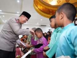 Polda Riau Menggelar Do’a Bersama Serta Berikan Santunan Kepada Anak Yatim