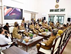 Pj Gubernur Sumut Agus Fatoni Bentuk Desk Pilkada dan Tugaskan Kepala OPD Pantau dan Monitor Pelaksanaan Pilkada