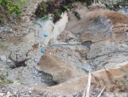 Jalan Lintas Desa Keras Kecamatan Suro makmur Aceh Singkil Terancam Putus Akibat Erosi Air Hujan Yang Selalu Melandanya