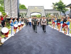 Panglima TNI dan Kapolri Lantik Prajurit Taruna Akademi TNI dan Bhayangkara Taruna Akademi Kepolisian di Akademi Militer Magelang