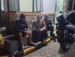 Bhabinkamtibmas Wilayah Hukum Polsek CSR Giat Cooling Sistem Kontrol Pos Siskamling Sampaikan Himbauan dan Ajak Jaga Kamtibmas Pasca Pilkada Mantap Praja Serentak 2024 Agar Kondusif