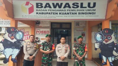 Polres Kuansing dan TNI Patroli Sinergitas Dengan Pengecekan Personel Pengamanan Bawaslu Dalam Rangka OMP Lancang Kuning 2024