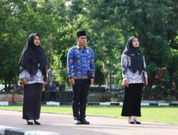 Polres Kuansing Hadiri Upacara HUT KORPRI Ke-53, HUT PGRI, dan HGN Ke-79, Ingatkan Guru Jaga Netralitas Dalam Pilkada 2024
