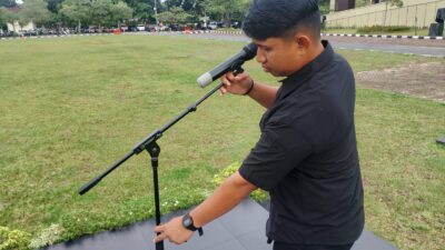 Satgas TIK OMP LK-2024 Secara Berkala Cek Perangkat di Command Center Polda Riau