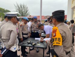 Pastikan Kelengkapan Dalam Bertugas, Wakapolres Dumai Pimpin Kegiatan Pengecekan Senpi Personil