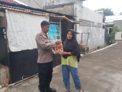 Cooling System Pasca Pilkada 2024, Polres Metro Jakarta Timur Bagikan Beras Ke Warga Kurang Mampu