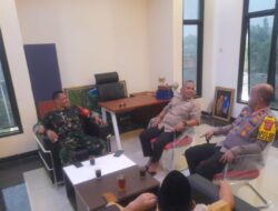 Kapolsek Kemang dan Danramil Gelar Cooling System: Silaturahmi Dengan Kepala Desa Jampang Pasca Pilkada Untuk Jaga Kondusifitas