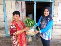 Bakti Sosial, Rutan Krui Bagikan Sembako Dan Sayuran Hasil Pembinaan Pertanian Narapidana