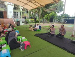 Kasat Binmas Polres Metro Tangerang Kota Berikan Cooling System pada Masyarakat Ciledug