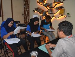 Evaluasi Pembelajaran, 8 WBP Rutan Bangil Ikuti Ujian Semester oleh PKBM Candradimuka