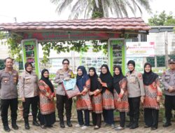 Wakapolres Metro Tangerang Kota diskusi ketahanan pangan di KWT Blimbing Ciledug