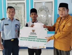BAZNAS Maros Serahkan Donasi Untuk Imam Masjid, Guru TPQ, dan Pengurus Rumah Ibadah di Lanud Sultan Hasanuddin