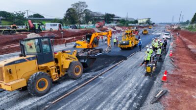 Target Rampung Maret 2025, HKA Garap Pekerjaan Aspal Hotmix Proyek Proving Ground Bekasi