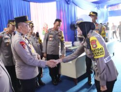 Kapolres dan Ketua Tim Supervisi Ops Lilin Mabes Polri, Cek Pos Pelayanan Operasi Lilin Jaya 2024