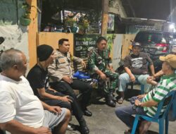 Bhabinkamtibmas Polsek Matraman Bersinergi Dengan Babinsa Sambang Warga Dalam Pemeliharaan Kamtibmas