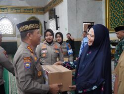 Jumat Curhat Polda Riau di Kecematan Limapuluh: Siap Sedia Beri Pelayanan ke Masyarakat
