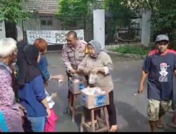 Bhabinkamtibmas Menteng Giat Jumat Berkah Di Warteg Bude