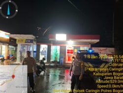 Personil Wilayah Polsek Caringin Giat Cooling Sistem Patroli Di Jam – Jam Kecil Guna Antisipasi Cegah Gangguan Kamtibmas