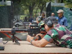 Panglima TNI Tinjau dan Uji Senjata Produk PT. Pindad