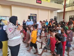 Ditlantas Polda Metro Jaya Bersama Polres Metro Jakarta Pusat Gelar Trauma Healing Untuk Korban Kebakaran di Kebon Kosong
