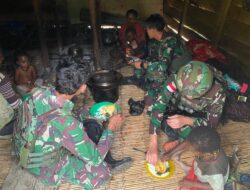 Satgas Yonif 715/Motuliato Bangun Silaturahmi Yang Baik Dengan Masyarakat