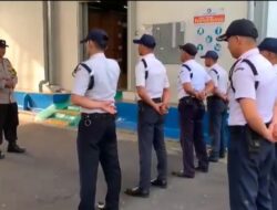 Bhabinkamtibmas Wilayah Hukum Polsek Cibinong Giat Cooling Sistem Pembinaan Berikan Pelatihan Khusus Kepada Security Dalam Pengamanan Menjaga Kondusifitas Kamtibmas