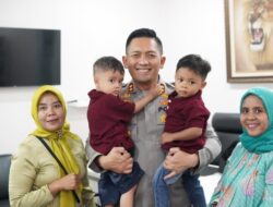 Kapolres Bogor Menerima Silaturahmi Dari Keluarga Bayi Yang Tertukar