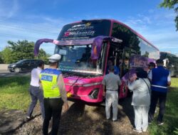 Sat Lantas Polres Bogor Bersama Stakeholder Terkait Laksanakan Pengecekan Ramp check Di Rest Area Km 45 Tol Jagorawi