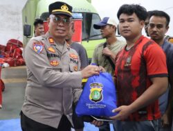 Kapolres Pelabuhan Tanjung Priok Gelar Jumat Curhat dan Beri Sembako