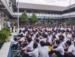 Cegah Kenakalan Remaja, Wakapolsek Ciledug Berikan Penyuluhan di SMK PGRI 11 Ciledug