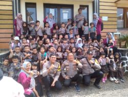 Polisi Humanis: Polsek Sagaranten Polres Sukabumi Menerima Kunjungan Siswa Taman Kanak-Kanak
