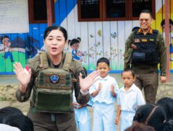 Hadirkan Senyuman di TK Negeri Pembina Oksibil, Satgas Ops Damai Cartenz-2025 Bangkitkan Semangat Anak-Anak Papua