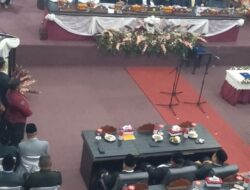 Gubernur Aceh H Muzakir Manaf  Lantik H.Safriadi SH Dan  H.Hamzah Sulaiman SH  Sebagai Bupati dan Wakil Bupati Aceh Singkil Masa Bakti 2025/2030