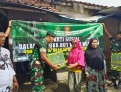 Yonarmed 10 Bagikan Sembako Gratis kepada Warga Kurang Mampu Dalam Rangka HUT Ke-64 Kostrad
