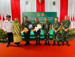 Dukung Pemerintah Daerah Dalam Penanggulangan Bencana, Panglima TNI Salurkan Bantuan Kendaraan dan Materiil