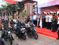 Kapolri dan Panglima TNI Buka Kegiatan Baksos Presisi : Pastikan Kebutuhan Pokok Terjaga Selama Ramadan