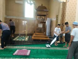 Polsek Jatiuwung Laksanakan “Geber” di Masjid Jami Baitul Hikmah, Ciptakan Lingkungan Ibadah Yang Nyaman