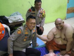 Kapolres Bogor Berikan Santunan Serta Dukungan Kepada Warga Penderita Obesitas Dibulan Suci Ramadhan 1446 H