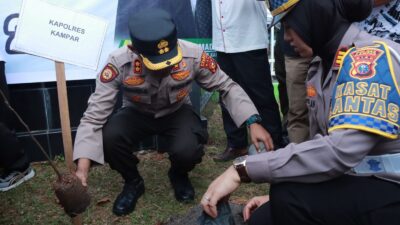Dukung Penanaman 1 Juta Pohon Matoa, Kapolres Kampar: Melindungi Tuah, Menjaga Marwah” untuk Bumi Serambi Mekkah