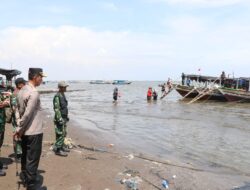 Libur Lebaran 2025, Kapolres Metro Tangerang Kota Pantau Wisata Pantai Ramai Pengunjung, Ini Pesannya