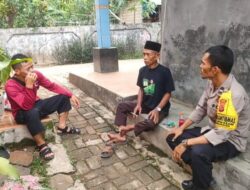 Bhabinkamtibmas Wilayah Hukum Polsek Dramaga Giat Cooling Sistem Sambang Warga Beri Himbaun Ajak Jaga Kondusifitas Cegah Gangguan Kamtibmas