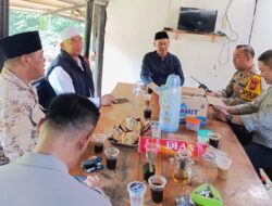 Kapolsek Ciawi Sambangi Rumah Duka Kepala Desa Bojong Murni