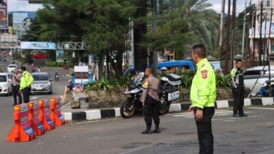 Kapolres Bogor AKBP Rio Wahyu Anggoro, S.H., S.I.K., M.H. Kembali Laksanakan Pemantauan Arus Lalu Lintas di Pos Gadog, Puncak