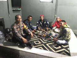 Bhabinkamtibmas Polsek CSR Polres Bogor Kontrol Poskamling dan Sampaikan Pesan Kamtibmas