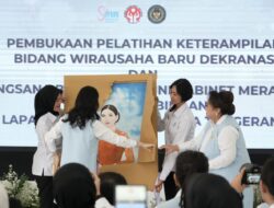 Dari Balik Sekat, Sebuah Karya Menyentuh Istana: Lukisan Karya Warga Binaan Lapas Cilegon Mencapai Hati Ibu Wakil Presiden