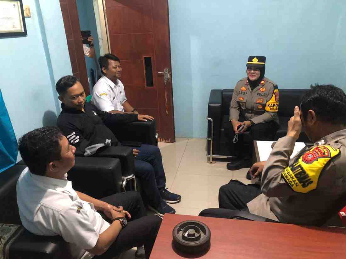 Kapolsek Dramaga Sambangi Kantor Desa Babakan, Perkuat Sinergi Jaga Kamtibmas