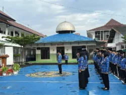 Kompak Kenakan Batik Korpri, Upacara Hari Kebangkitan Nasional di Rutan Surakarta Berjalan Khidmat