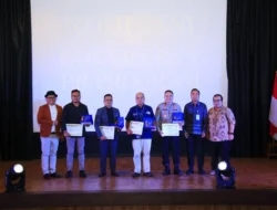 Divhumas Polri Raih Gold Winner Kategori Keterbukaan Informasi di Makaravox UI PR Awards 2025